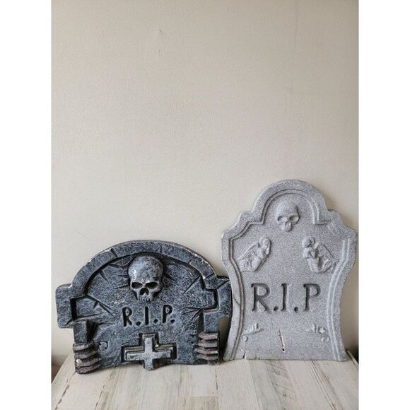 Styrofoam rip Tombstone set Halloween home prop decor - Picture 1 of 16